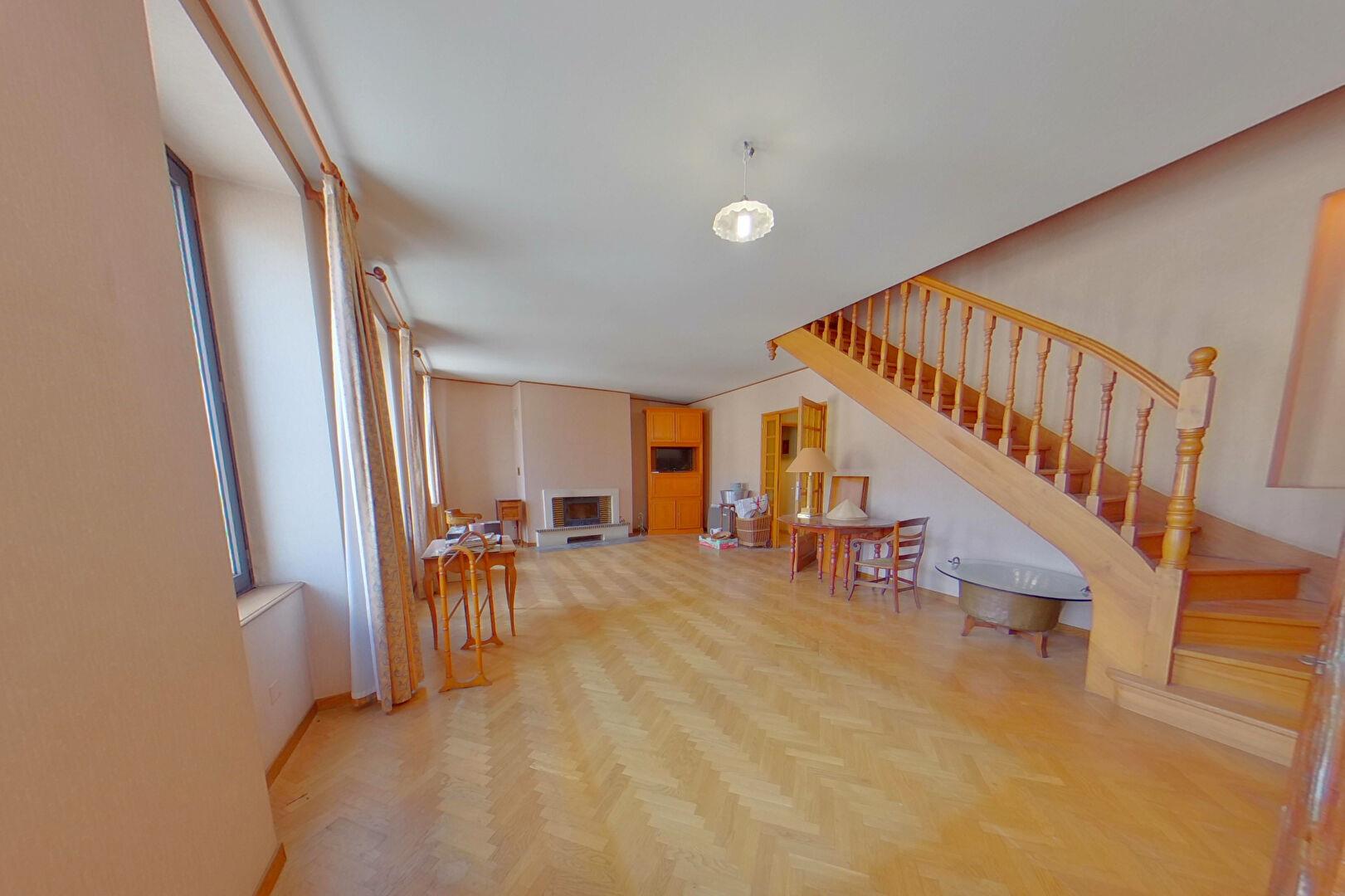 House + garages Caussade