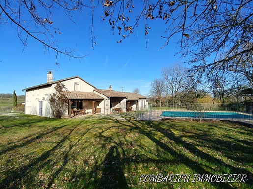 Set of 2 houses, swimming pool, countryside
