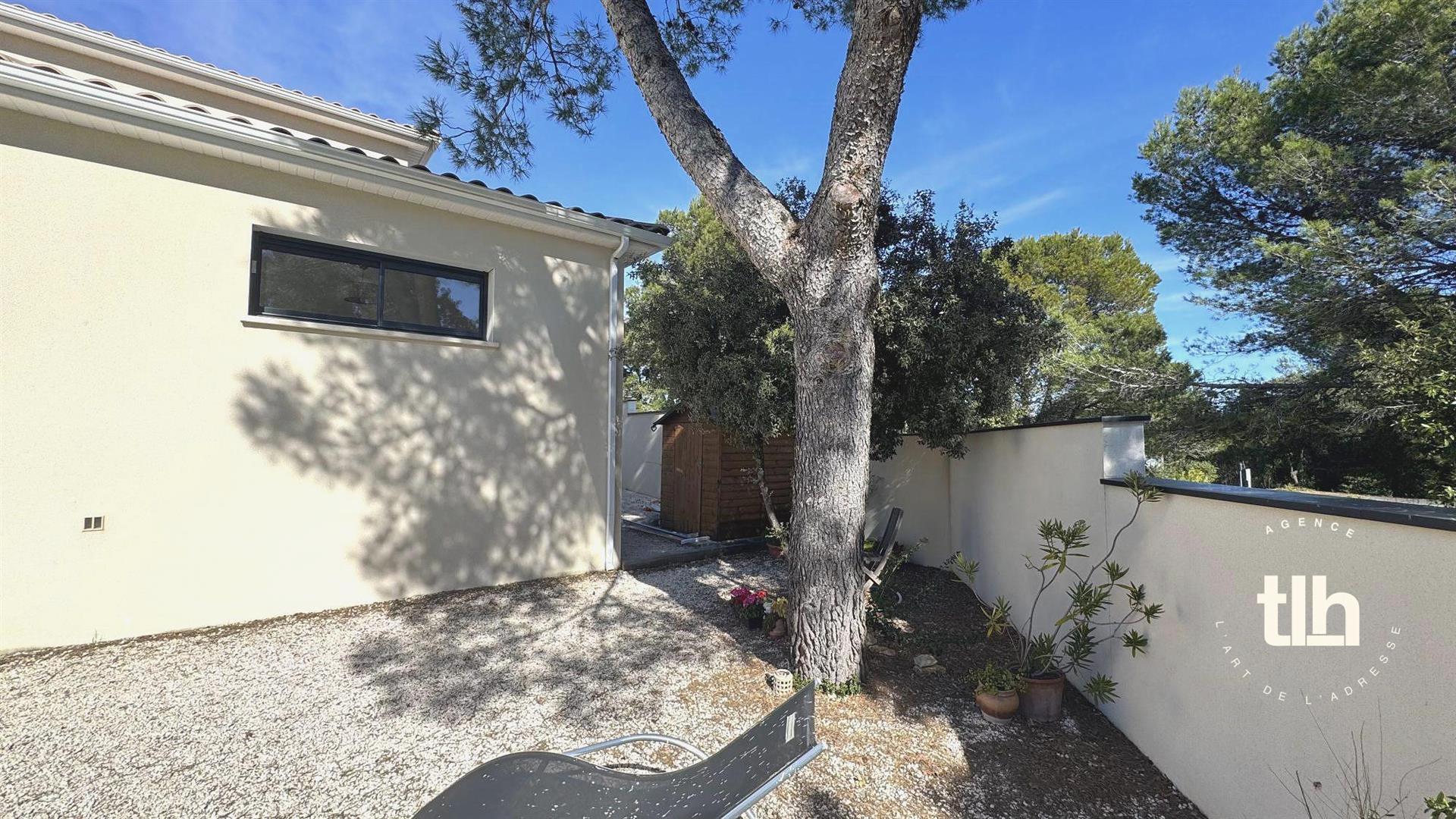 Maison à vendre, 131m², Saint-Geniès-des-Mourgues