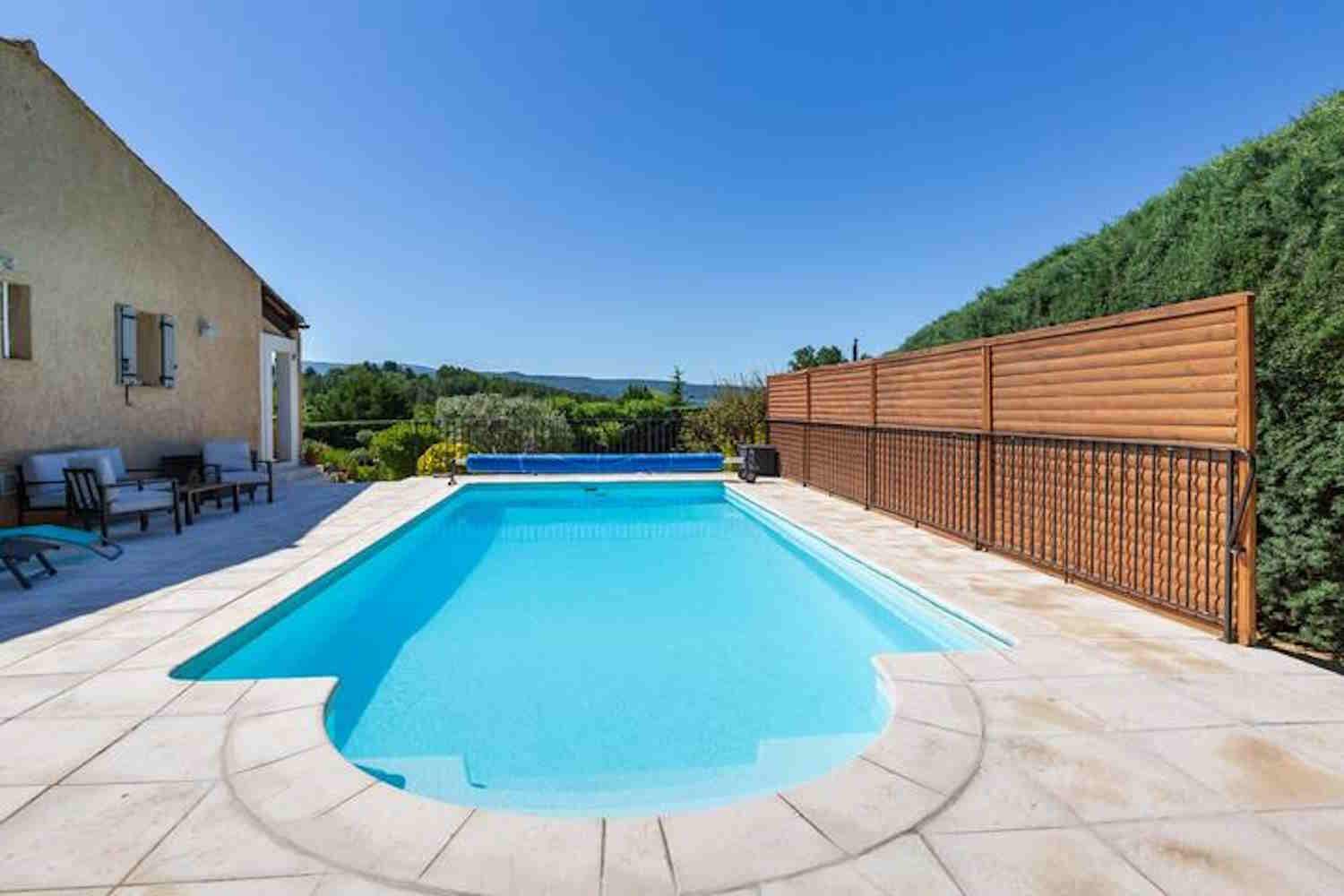 Villa Gargas with gîte and bed and breakfast
