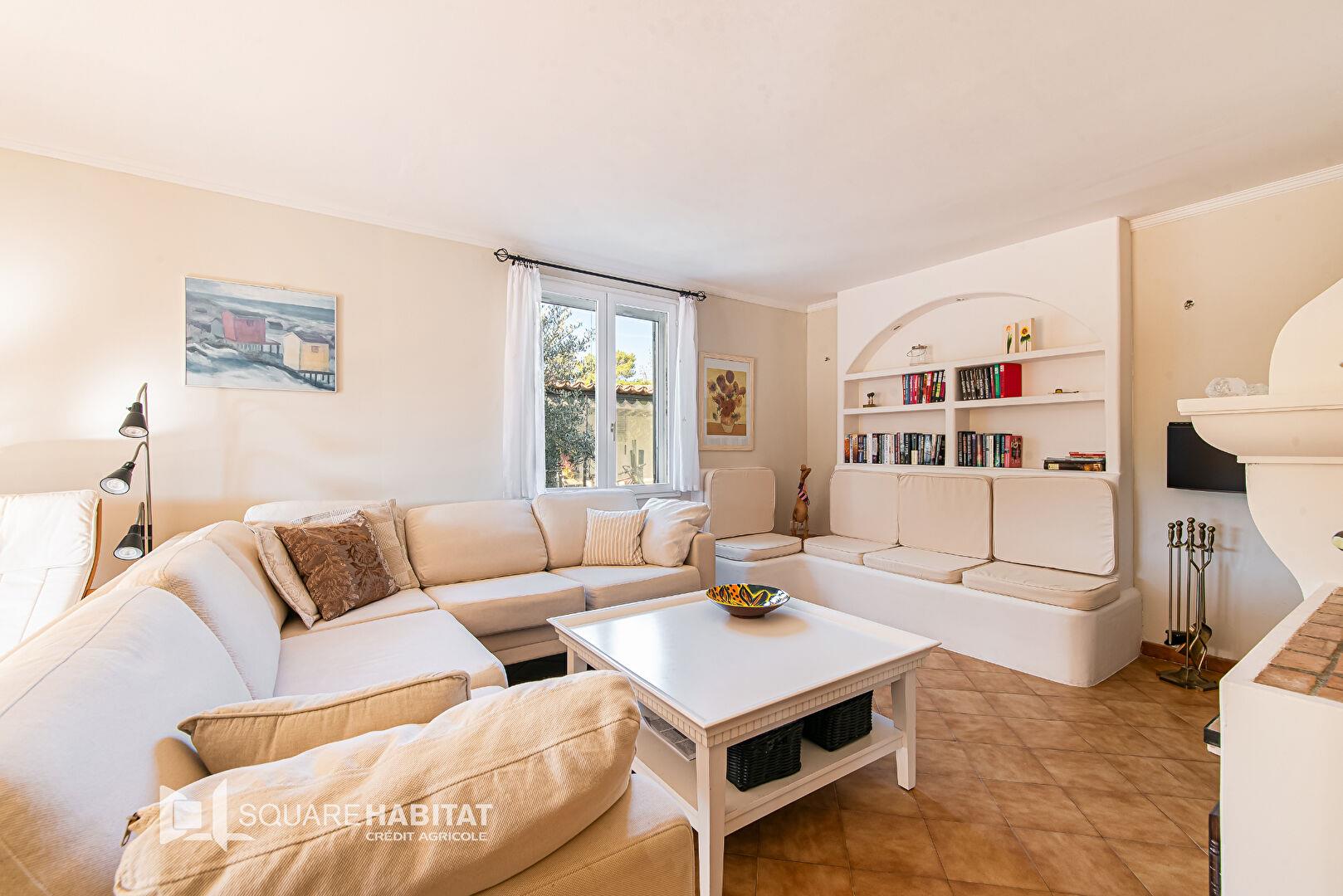 Villa of 145m2, 5 rooms with garage and swimming pool.