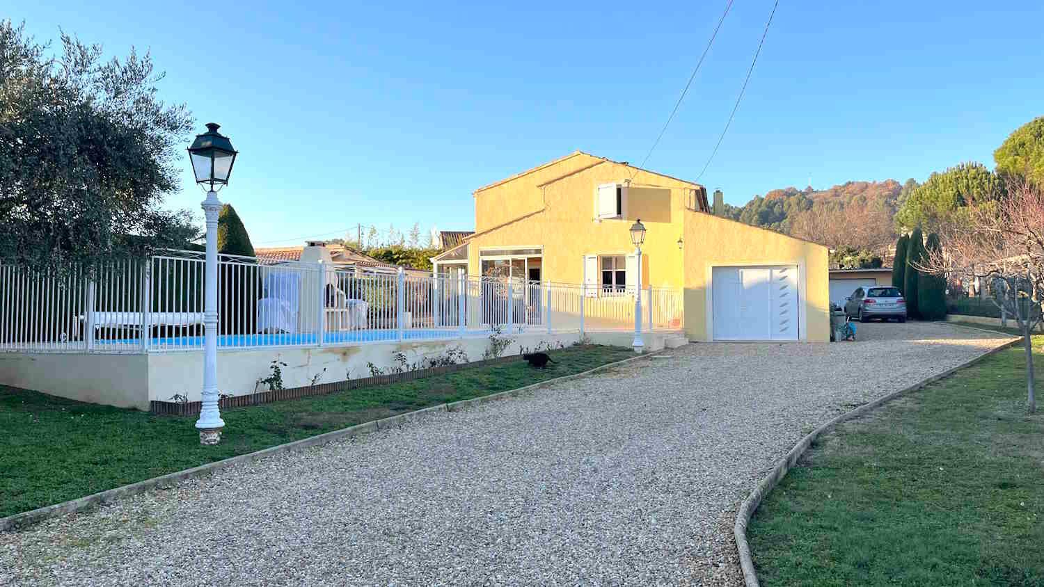 Compra: Vivenda (84400)