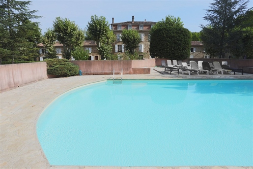 Rustrel apartment 3 room(s) 48m2 in park with swimming pool