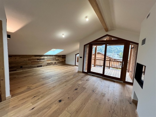 Haute Savoie (74), à vendre Samoens - Domaine skiable Grand-Massif - Appartement T5 137 m²