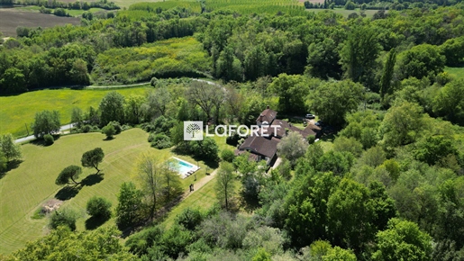 Restored property with gîtes and swimming pool in the heart of Armagnac