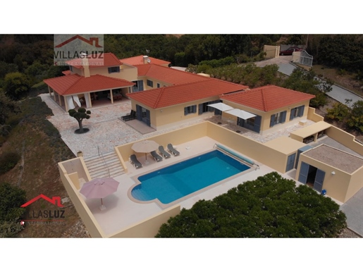 Luxury villa close to Obidos for sale