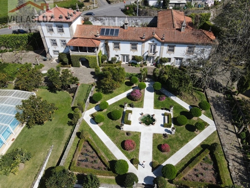 14-Bedroom palace in North Portugal with 5 acre vineyard