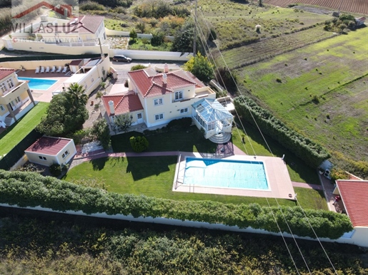 Villa proche de Lourinhã dans un havre de paix avec des vues à couper le souffle