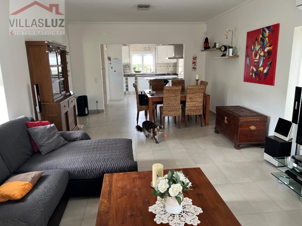 Two-Bedroom house with land near Lourinhã, Óbidos and the beaches