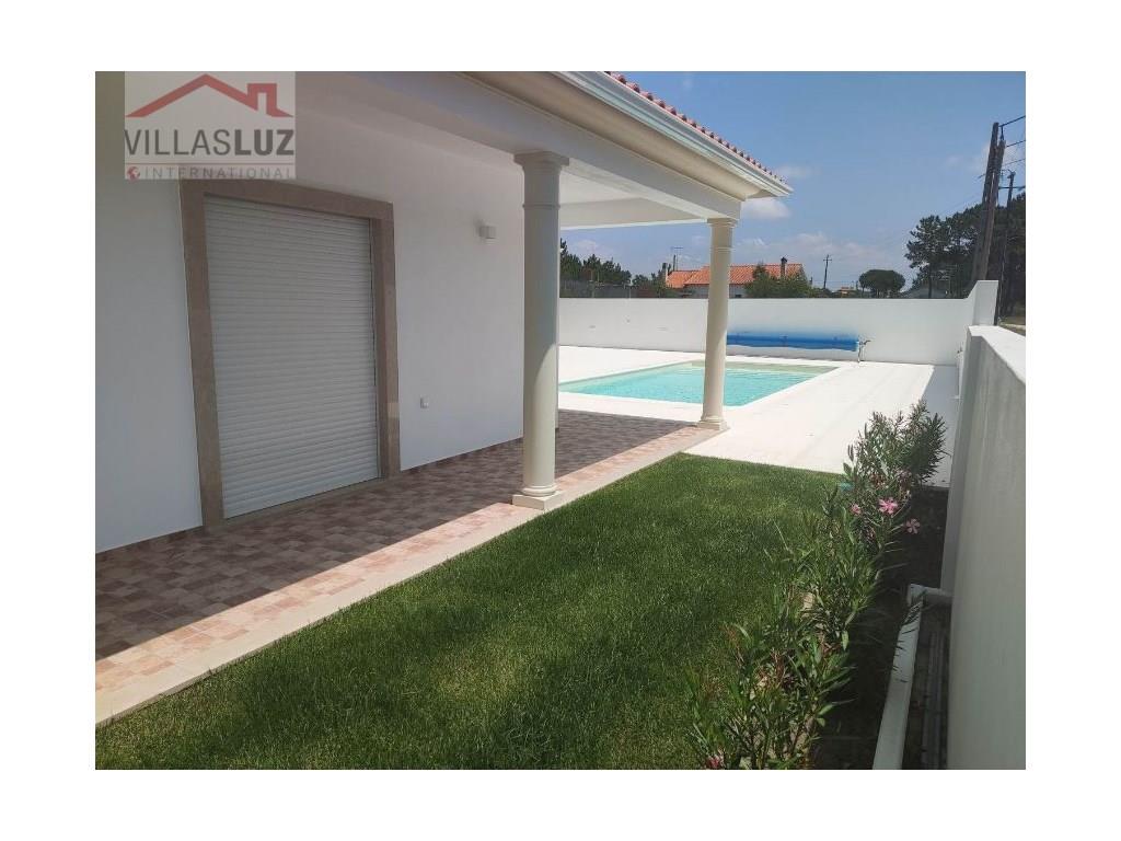 House only 5 minutes from the beach in Pataias