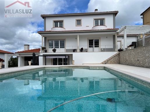 Villa de 3+3 chambres dans les environs de Caldas da Rainha