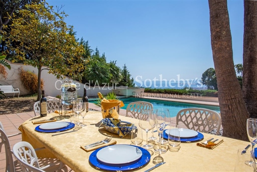 Sole agent, Nice Parc du Vinaigrier, Villa Elisi with panoramic view over the sea and Baie des Anges