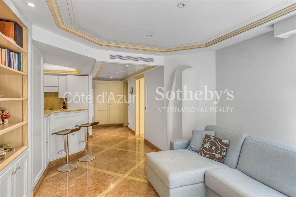 Compra: Apartamento (06310)
