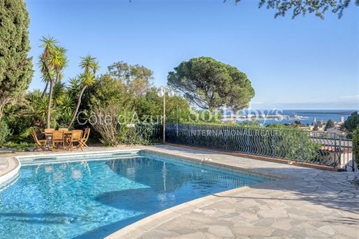 Sole agent - Cannes Croix des Gardes - Panoramic sea views - To refresh/renovate!