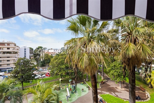 Within a Luxury residence of Cannes Montfleury - Refined one bedroom flat with terrace.