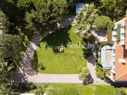Exclusive : Les Baumettes, Nice: stunning historical mansion with large garden