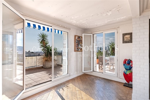 Unique Opportunity: Top floor Apartment with 70 m² Terrace and Sea View