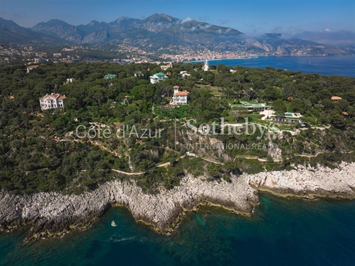 Roquebrune Cap Martin - Villa St Tryphon, majestueuze residentie