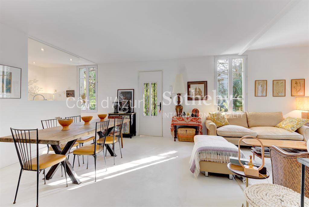 Le Cannet Mairie Charming 220 m² villa with garden and artist's workshop