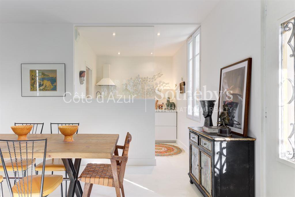 Le Cannet Mairie Charming 220 m² villa with garden and artist's workshop