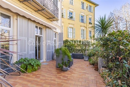 Exclusive elegance in Nice old town: two unique flats to discover