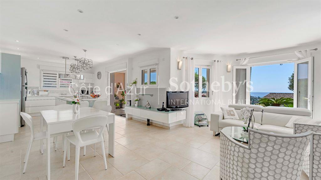 Les Issambres, sea view house for sale, 145 m² with swimming pool, jacuzzi