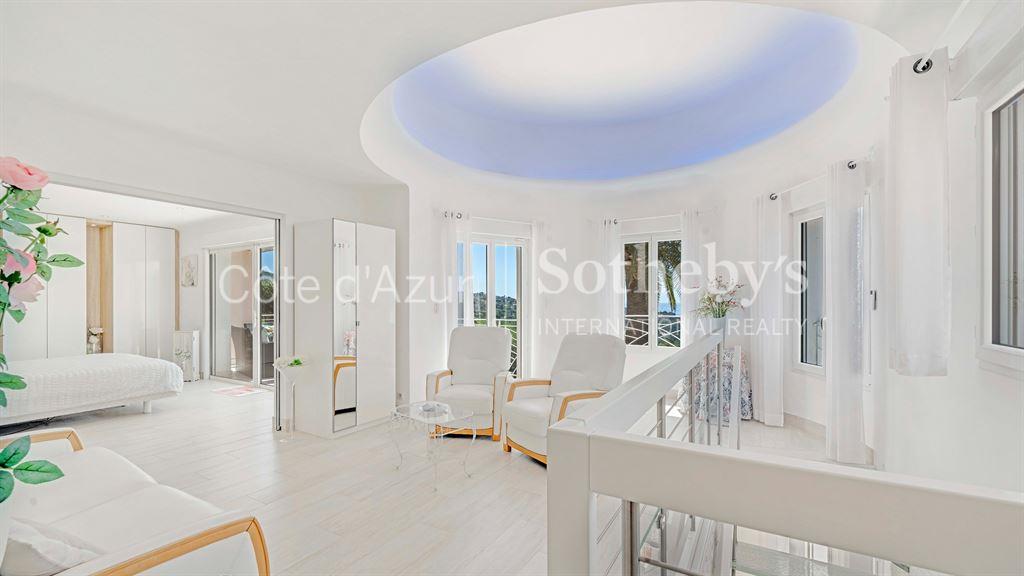 Les Issambres, sea view house for sale, 145 m² with swimming pool, jacuzzi