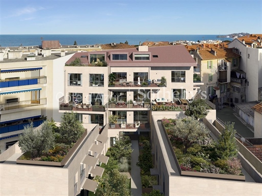 Three bedroomed apartment in this a new residential development in the heart of Beaulieu.