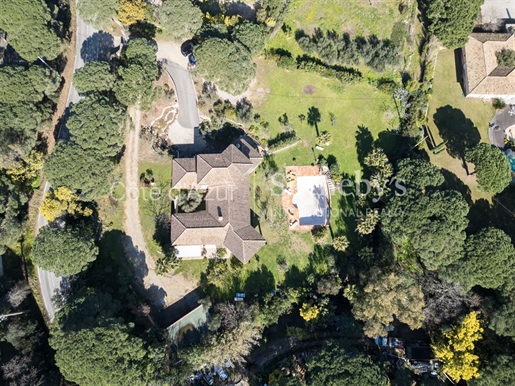 Ramatuelle : Jolie villa provençale avec grand jardin (260 m² +
