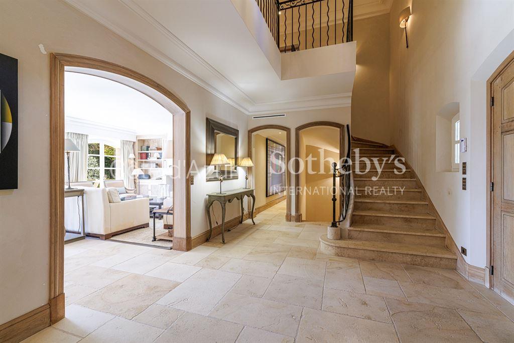Bastide villa with heated pool and landscaped garden in La Colle-sur-Loup