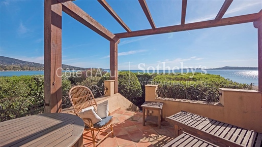 Charming waterfront family bastide located in Port-Grimaud