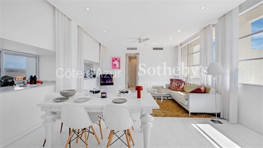 Exclusive : St Tropez 2-bedroom apartment - sea view - Terrace - Latitude 43