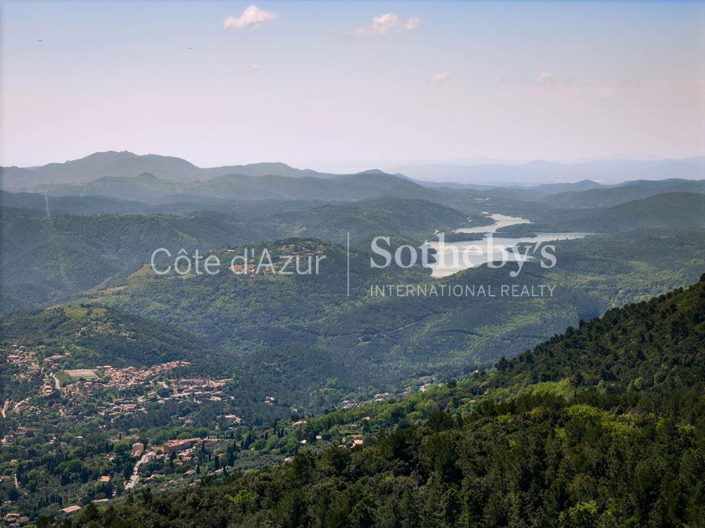Exceptional estate with panoramic sea and lake views in Cabris, French Riviera hinterland