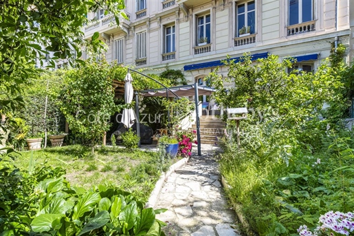 Hyper centrum van Nice - Bourgeois appartement 4 Kamers en tuin