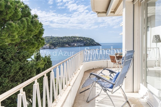 Exceptional apartment in Villefranche-sur-Mer: terrace, sea view, direct access to the port