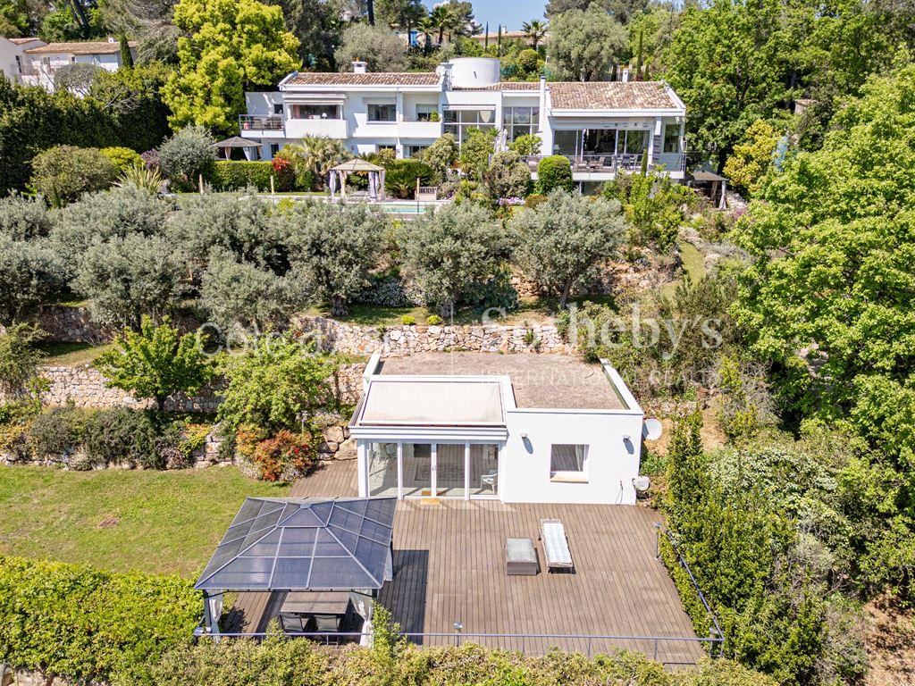 Valbonne high-end property with Spa, cinema, and independent guest house