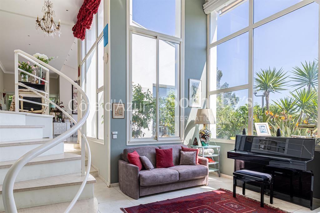 Valbonne high-end property with Spa, cinema, and independent guest house