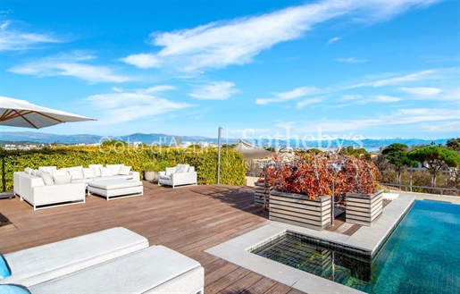 Exceptional Penthouse with private pool and sea view - Parc du Cap - Cap d'Antibes