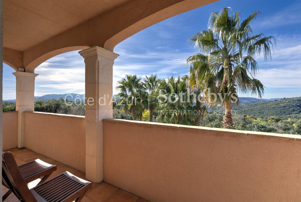 Peymeinade - Provencal villa in a private estate with panoramic views