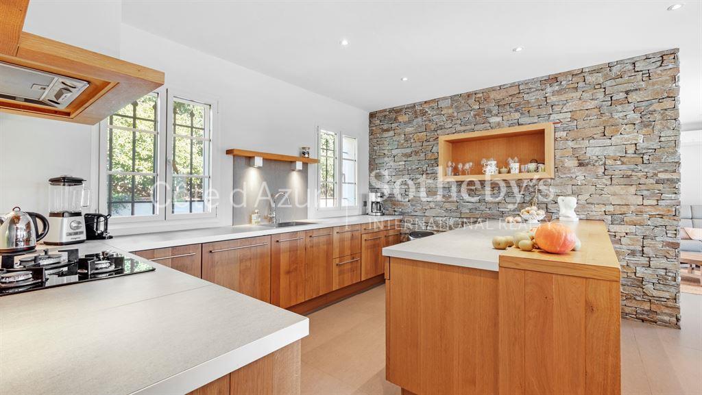 Charming provençal bastide for sale in le Plan de la Tour near St-Tropez and Ste-Maxime