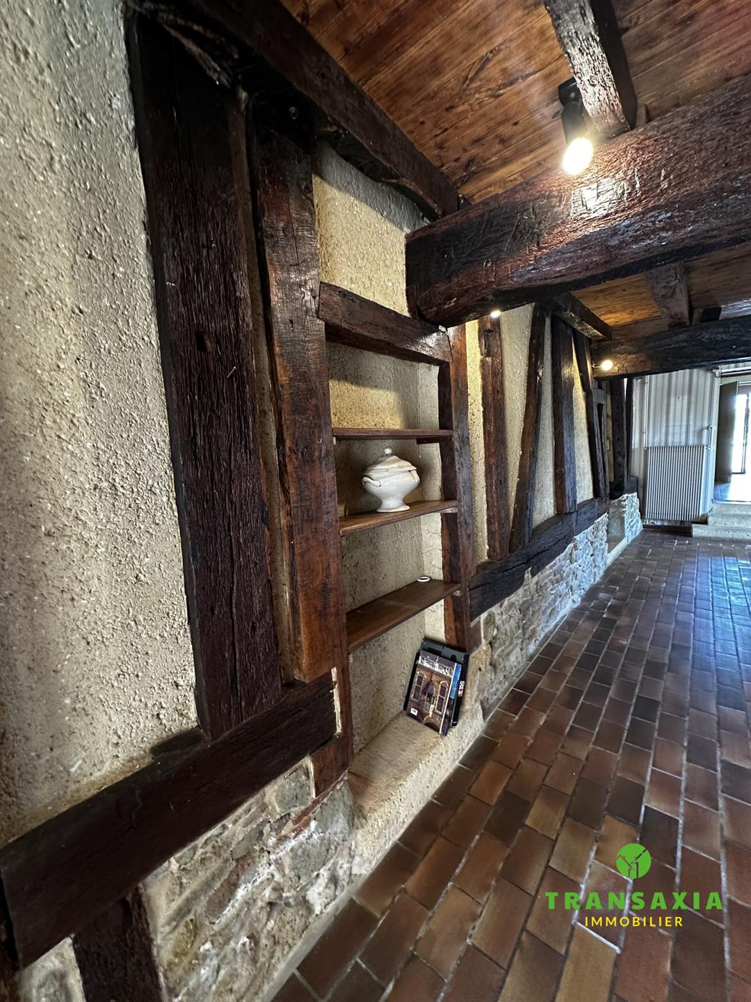 Maison ancienne à très fort potentiel