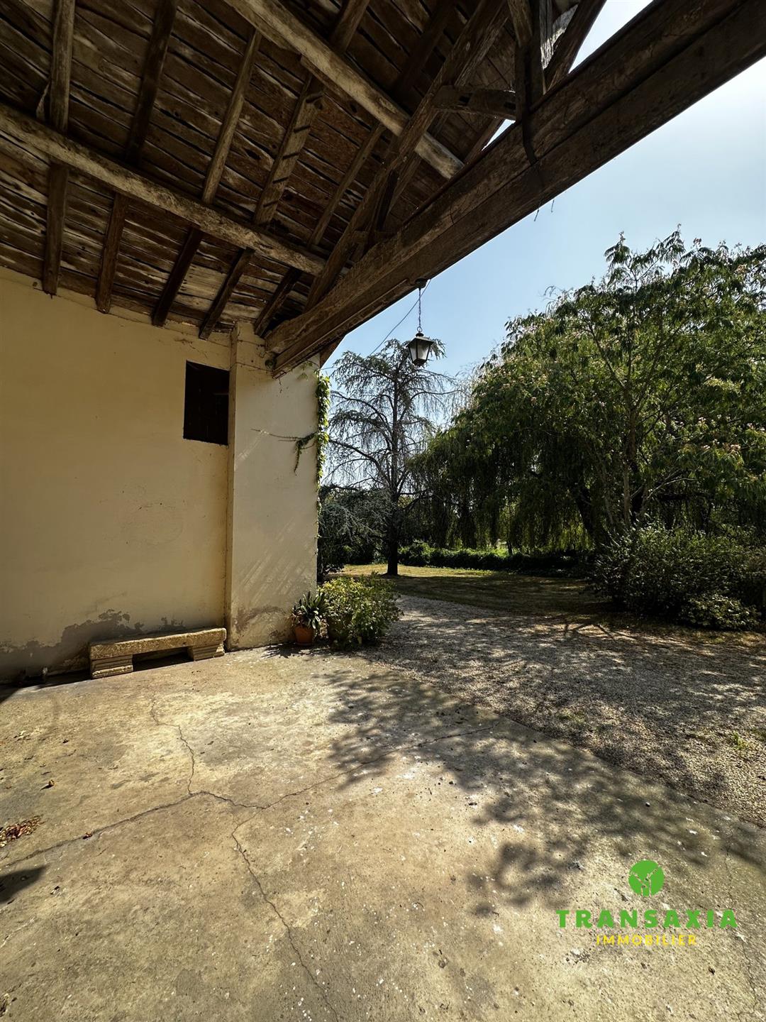 Maison ancienne à très fort potentiel