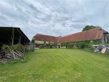 Rare! Vast typical Quercy barn on 1Ha