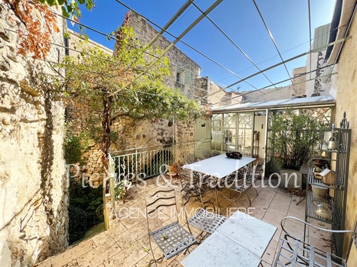 Luberon, Viens, Stone village house with terrace and garden