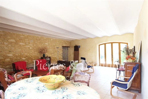 Banon, Magnificent stone property of 323 m² on a plot of 1316 m²