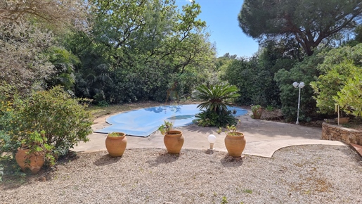Les Issambres, Villa with swimming pool, near sea