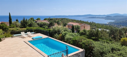 Les Issambres, Villa avec piscine et superbe vue mer panoramique