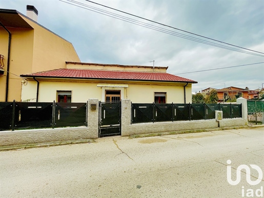 Einfamilienhaus / Villa zum Kaufen 159 m² - 3 Schlafzimmer - Trasacco