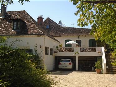 House and 2 Gites on edge of village