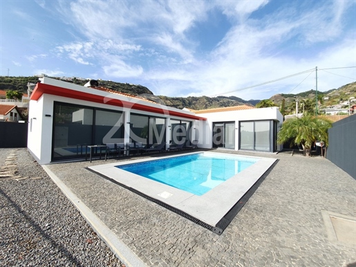 Villa With Swimming Pool-Tábua - Madeira